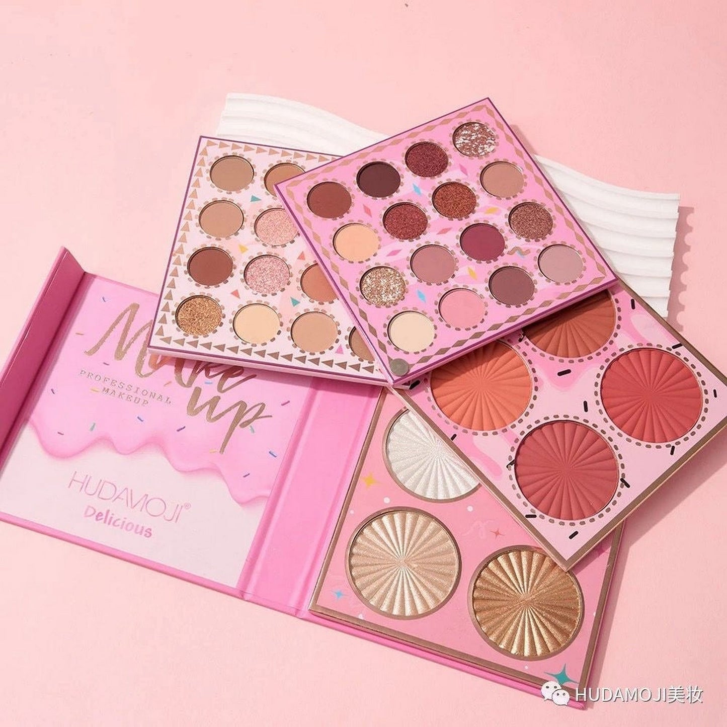 Hudamoji Kit Book Palette (4 in 1) - FlyingCart.pk
