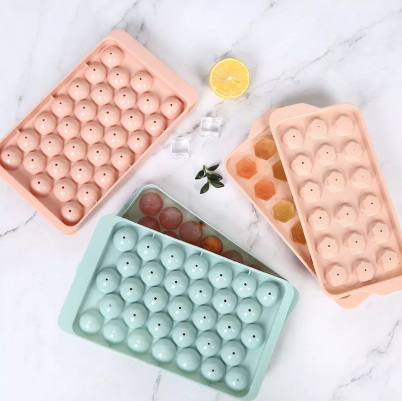 2 in 1 Leak Proof Ice Cube Tray with Lid-FlyingCart.pk