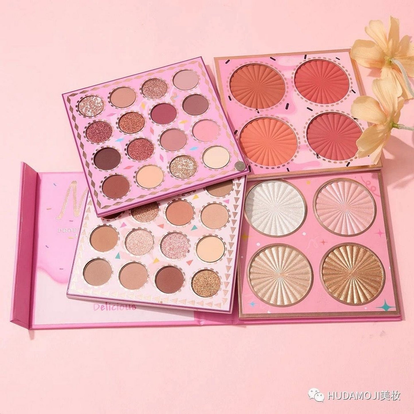 Hudamoji Kit Book Palette (4 in 1) - FlyingCart.pk