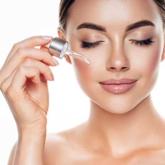 gluta-white-face-glowing-serum-glutathione-based-brightening-hydration-antioxidant-protection-30-ml-6-2-Flingcart.pk