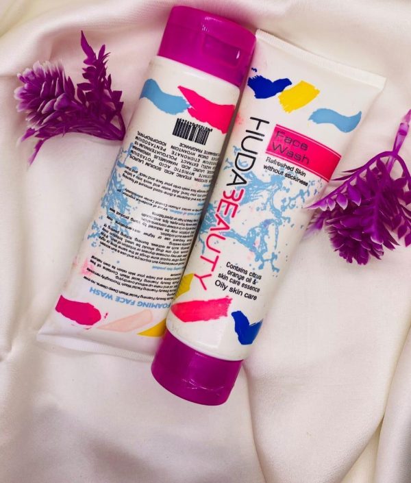 huda-beauty-face-wash-100ml-gentle-liquid-cleanser-for-oily-skin-deep-cleansing-refreshing-daily-skincare-formula-1-flyingcart.pk