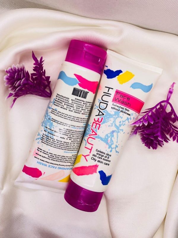 huda-beauty-face-wash-100ml-gentle-liquid-cleanser-for-oily-skin-deep-cleansing-refreshing-daily-skincare-formula-1-flyingcart.pk