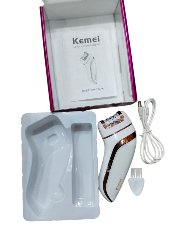 Kemei KM-1207A Epilator with Extra Shaving Head & Scraping for Women - Flyingcart.pk
