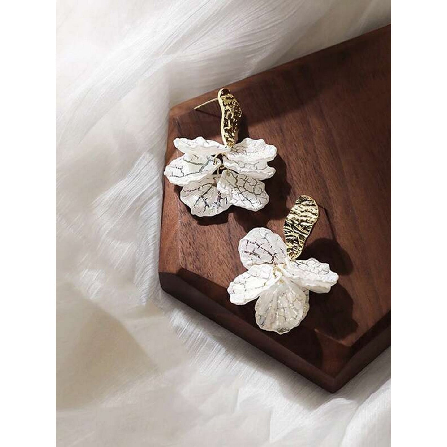 Glamorous Floral Petal Dangle Earrings - FlyingCart.pk