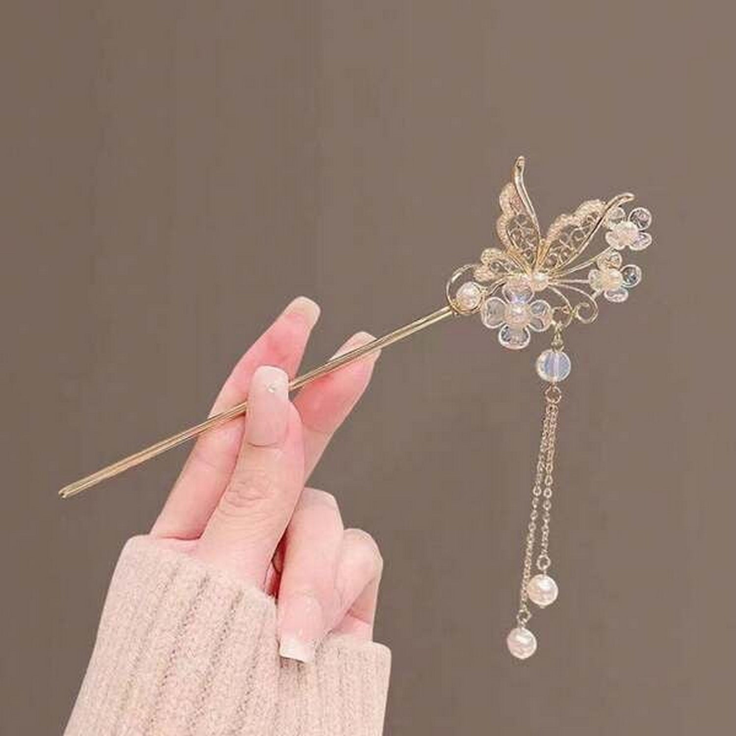 Vintage Style Butterfly Hairpin Flower Design Hair Stick - FlyingCart.pk
