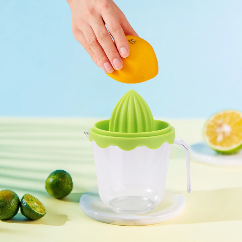 Manual Citrus Juicer with Serving Jug-FlyingCart.pk