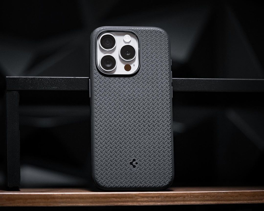 Spigen Mag Armor (MagFit)-Natural Titanium - FlyingCart.pk