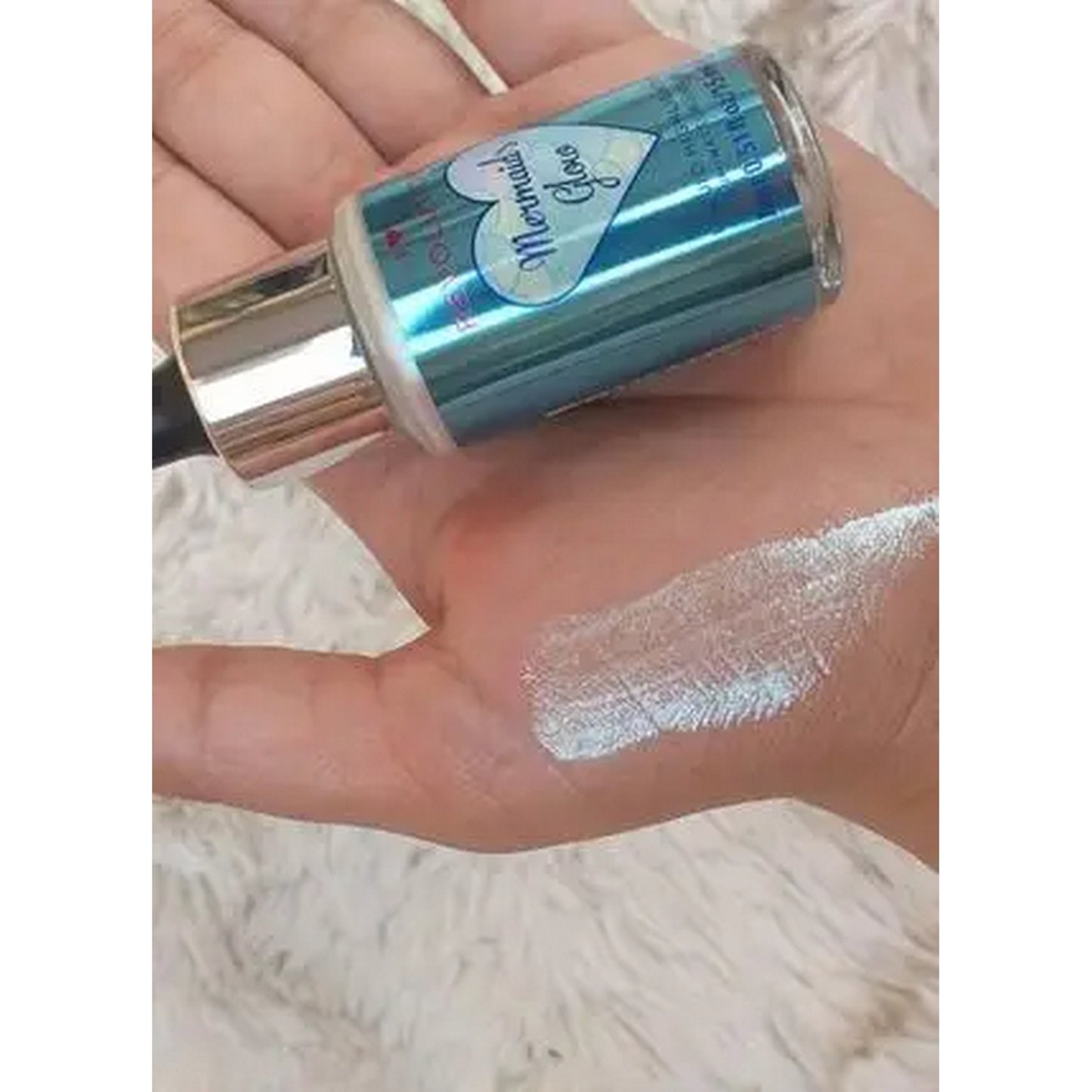 Revolution Fantasy Liquid Highlighter - Mermaid Glow - FlyingCart.pk