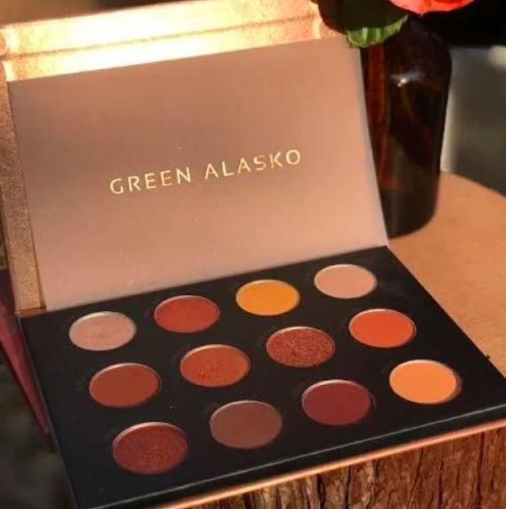 Green Alaska eyeshadow palette