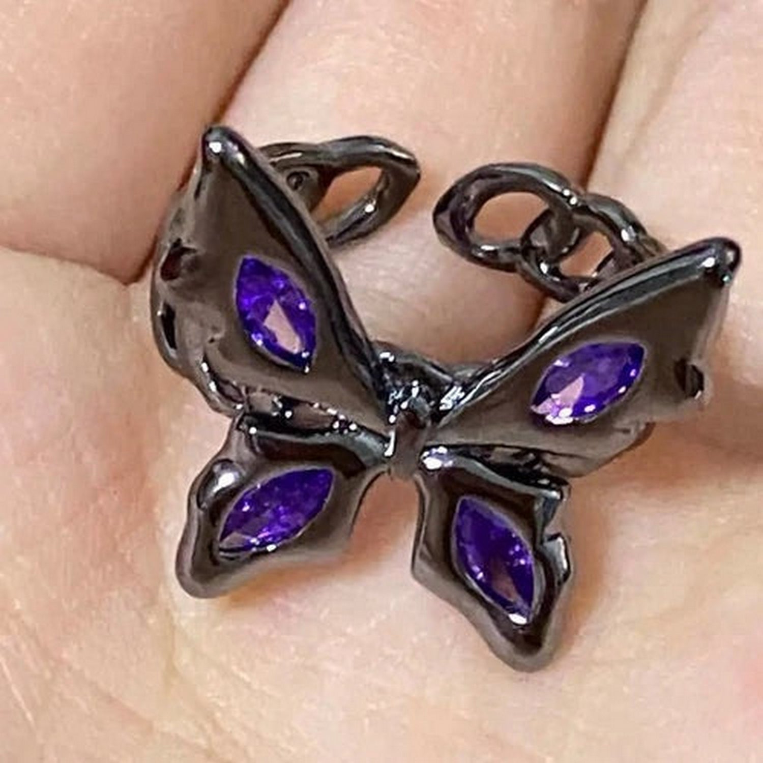 Beautiful Rhinestone Black Butterfly Decorated Ring - FlyingCart.pk