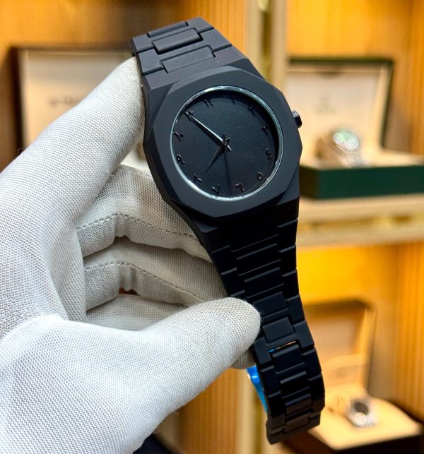 Black Aura Quartz Watch – Stylish Analog Watch for Men & Boys - Flyingcart.pk