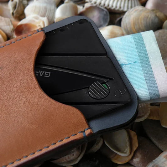 cardsharp-folding-credit-card-knife-by-iain-sinclair-ultra-slim-lightweight-surgical-steel-blade-pocket-sized-wallet-friendly-safety-knife-for-everyday-carry-credit-card-shape-knife-1_260877e0-468f-4444-8d76-31b0efd0bc7b-flyingcart.pk
