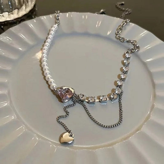 Elegant Retro Pearl And Zircon Heart Beads Necklace Light Luxury - FlyingCart.pk
