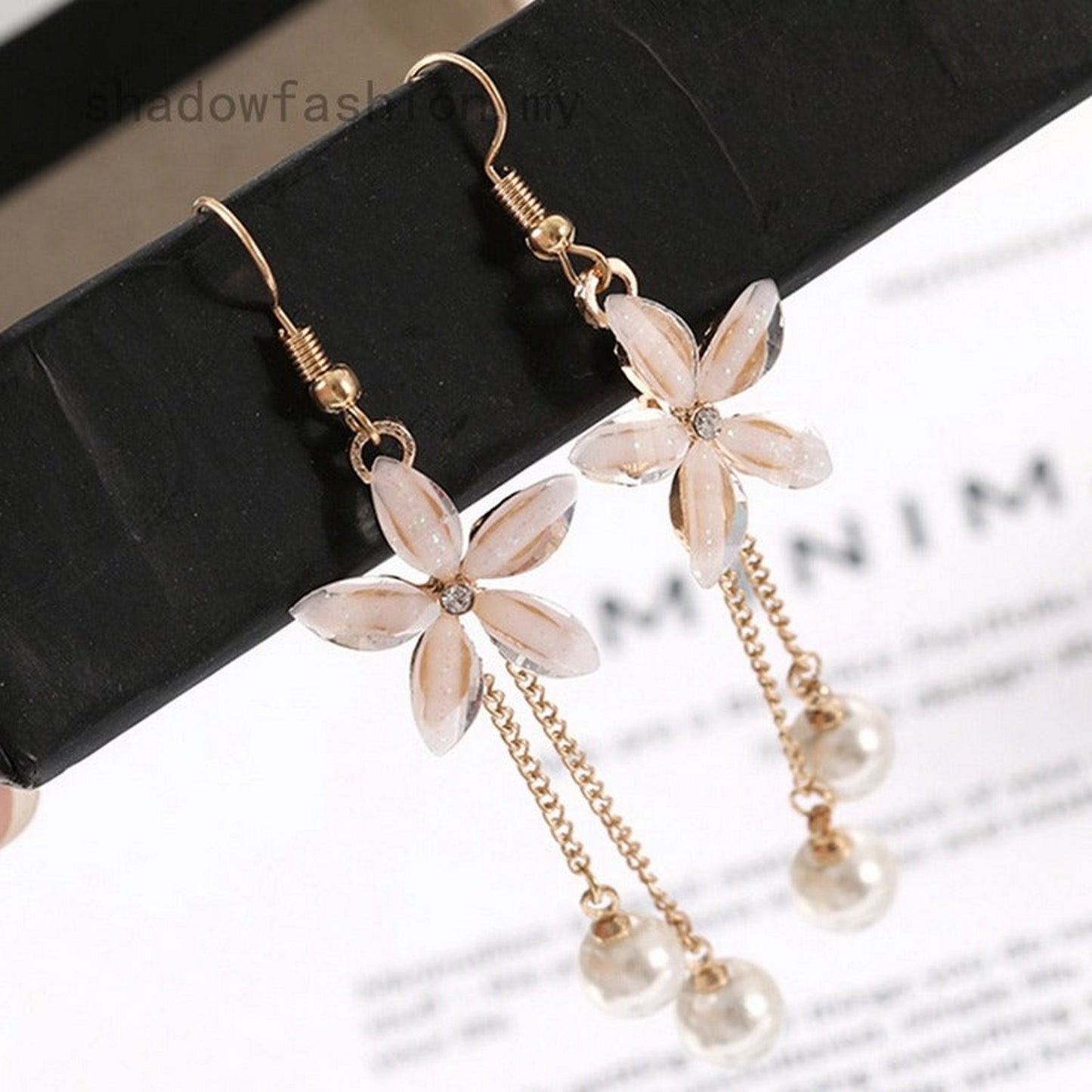 Elegant Star Long Pearl Flower Earrings - FlyingCart.pk