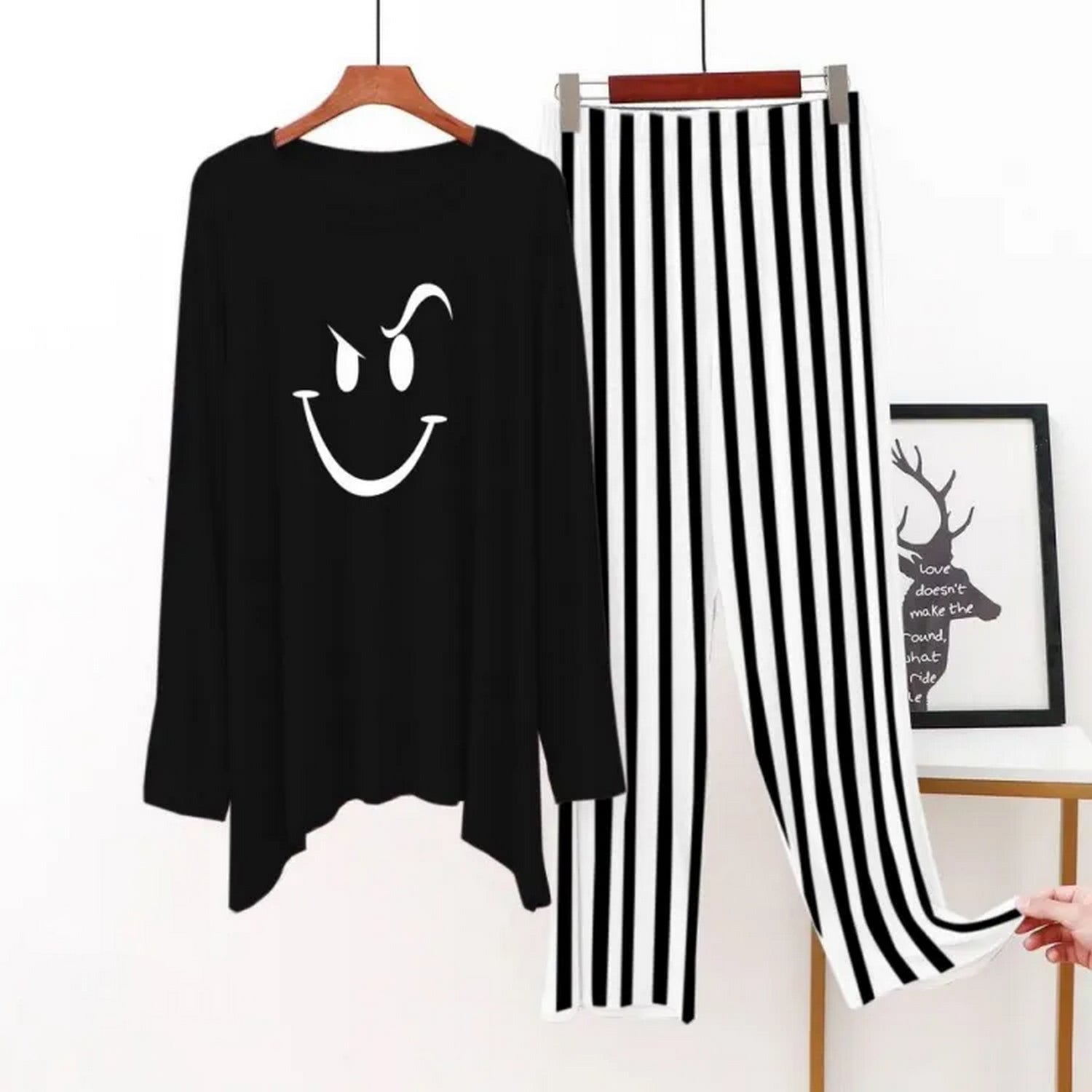 Night Suit Black Naughty Smile Printed Design - FlyingCart.pk