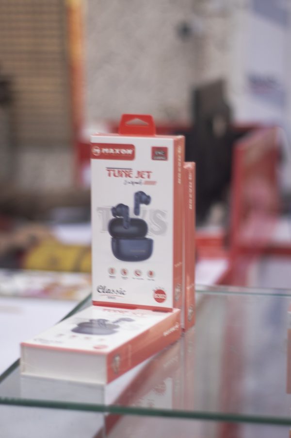 Maxon B-302 Tune Jet Earbuds - Flyingcart.pk