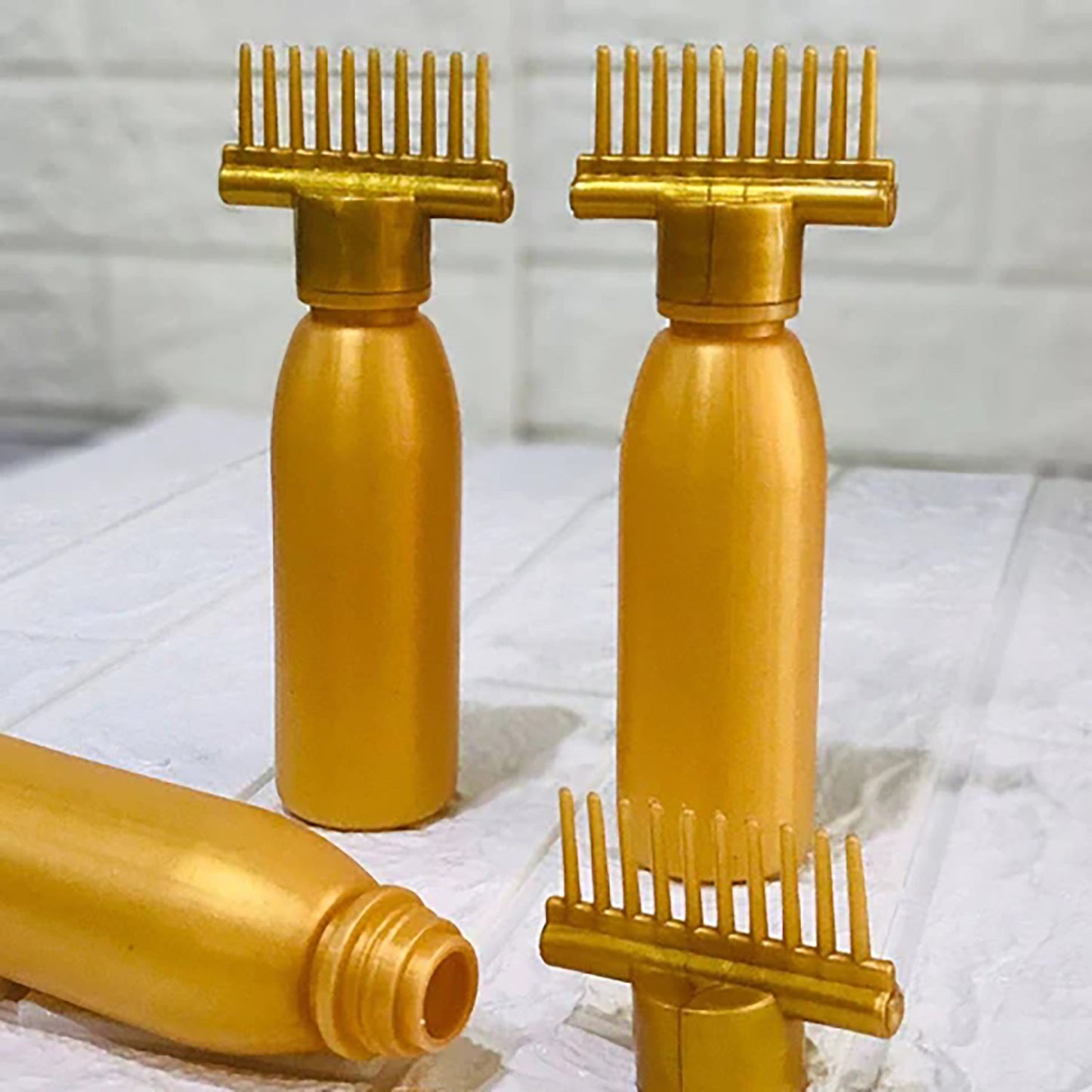 DYE OIL COMB BOTTLE - FlyingCart.pk