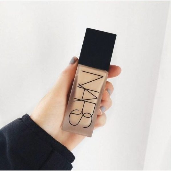 NARS Natural Radiant Foundation - Flyingcart.pk