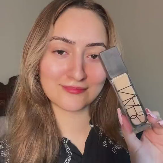 NARS Natural Radiant Foundation - Flyingcart.pk